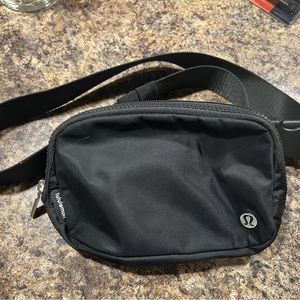 Everywhere Belt Bag 1L